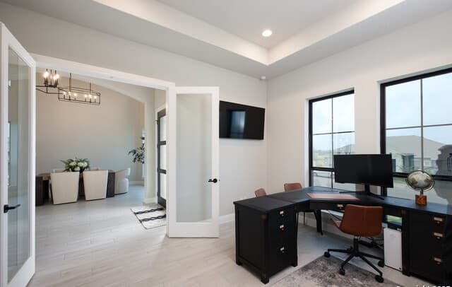 4-bedroom rental at 431 Falcon Cv in Castroville, TX — photo 5