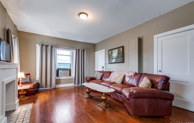 rental at 765 Fulton in San Antonio, TX — photo 3