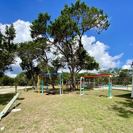 Home for sale at 174 Bandera in Bandera, TX — photo 3