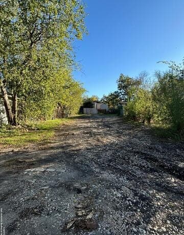 rental at 2606 E Commerce St in San Antonio, TX — photo 3
