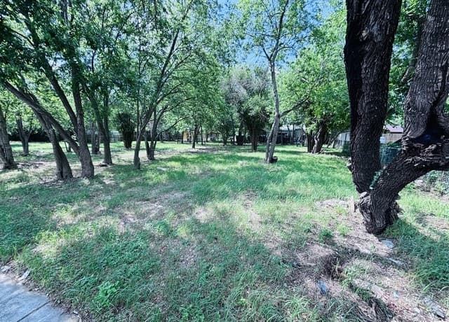 rental at 100 Groff in San Antonio, TX — photo 3