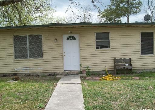 Home for sale at 306 Formosa in San Antonio, TX — photo 1