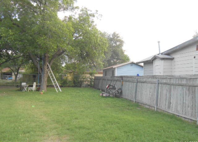 Home for sale at 306 Formosa in San Antonio, TX — photo 5