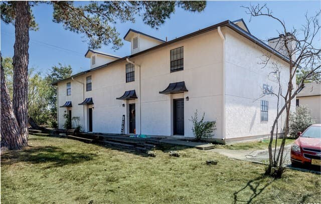 rental at 554 Dukeway in Universal City, TX — photo 3