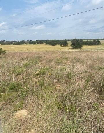rental at 701 Sunrise Ln in La Vernia, TX — photo 2