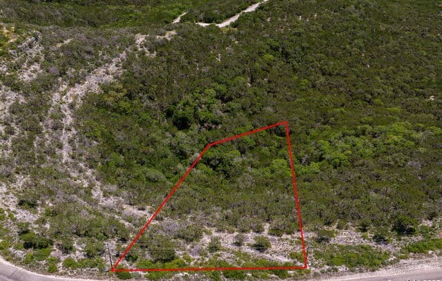 rental at 59 Private Road 1717 in Mico, TX — photo 1