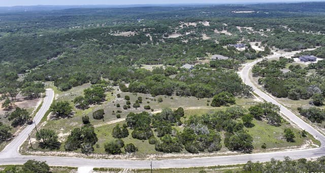 rental at 314 Serenity Pass in Spring Branch, TX — photo 5