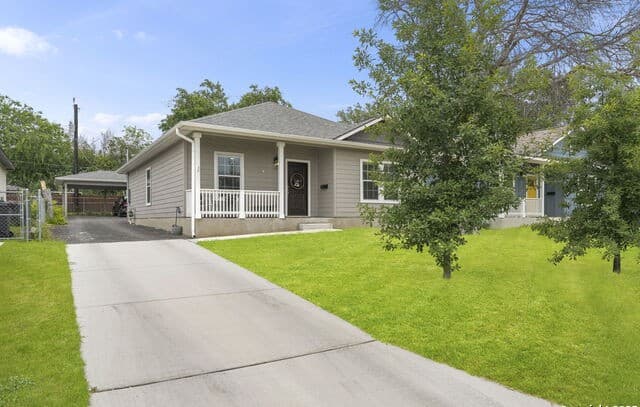 3-bedroom rental at 419 Channing Ave in San Antonio, TX — photo 4
