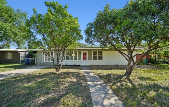 4-bedroom rental at 407 Haverford Dr. in San Antonio, TX — photo 1
