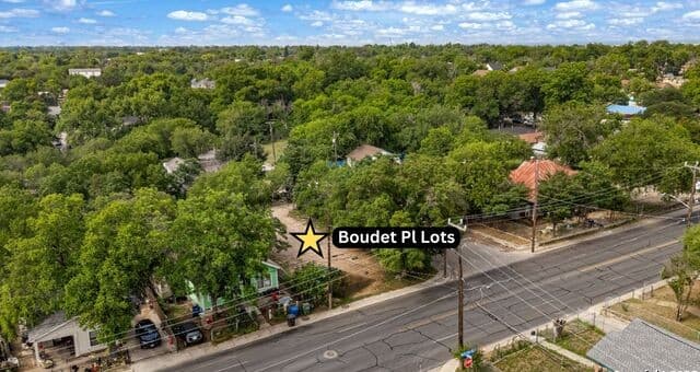 rental at 108 Boudet Pl in San Antonio, TX — photo 2