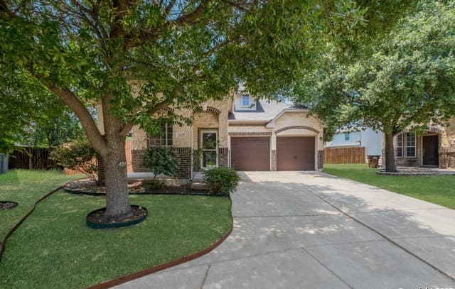 3-bedroom rental at 12027 Mill Village in San Antonio, TX — photo 3