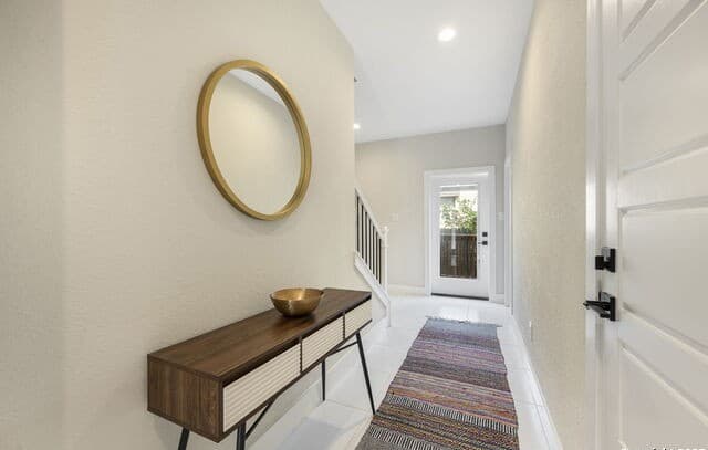 3-bedroom rental at 1618 W Lawndale #2 in San Antonio, TX — photo 4