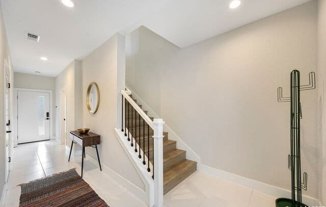 3-bedroom rental at 1618 W Lawndale #2 in San Antonio, TX — photo 5