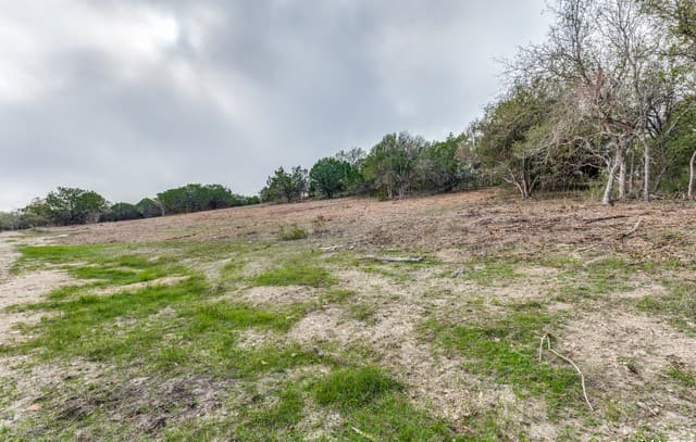 rental at 014 Wesp Way in Live Oak, TX — photo 2