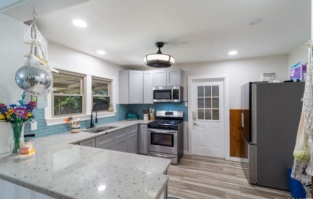 4-bedroom rental at 4527 Southton Way in San Antonio, TX — photo 1