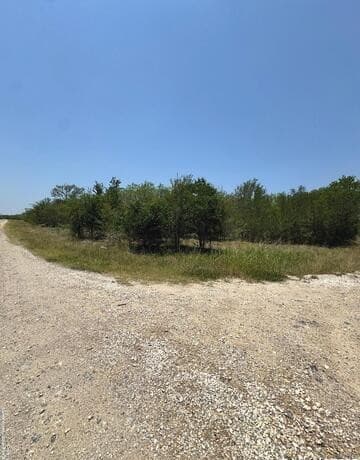 rental at 325 County Ave. in Sutherland Springs, TX — photo 4