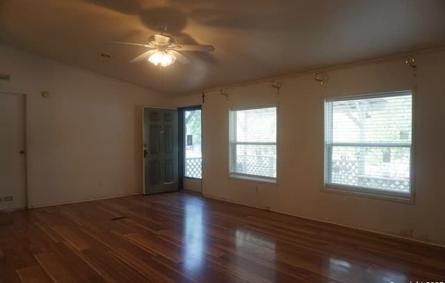 3-bedroom rental at 23027 Fawn Trail Dr. in Elmendorf, TX — photo 5