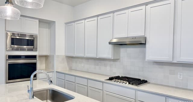 4-bedroom rental at 10828 Bango Farms in San Antonio, TX — photo 5