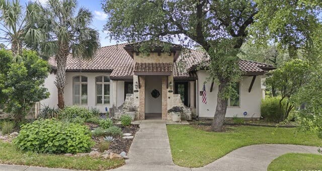 1-bedroom rental at 6730 Frua in San Antonio, TX — photo 1