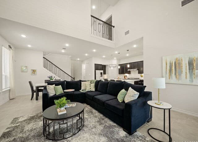 4-bedroom rental at 10812 Bango Farms in San Antonio, TX — photo 3