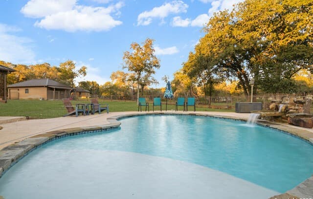 3-bedroom rental at 10745 Rosemar Ln in Adkins, TX — photo 1