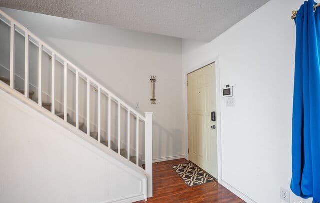 2-bedroom rental at 2723 Crown Arbor in San Antonio, TX — photo 4