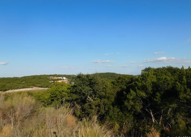 rental at 22202 Ravine in San Antonio, TX — photo 1