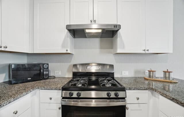 4-bedroom rental at 6530 Augustus Magee in San Antonio, TX — photo 4