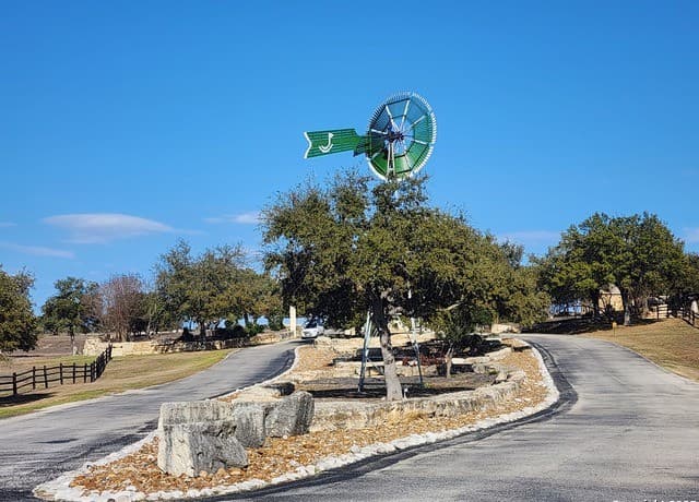 rental at 103 S Calvin Barrett in Blanco, TX — photo 2