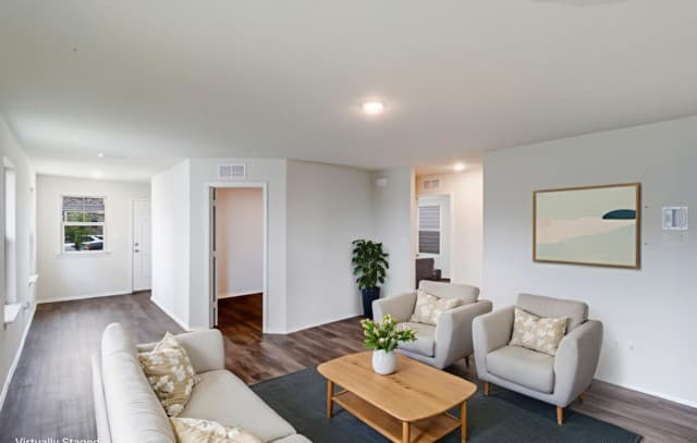 3-bedroom rental at 526 Wild Olive in San Antonio, TX — photo 4