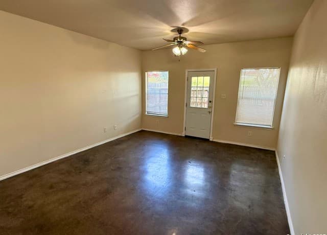 rental at 10822 Mathom in Universal City, TX — photo 3