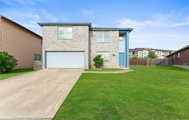 3-bedroom rental at 5502 Burton Farm in San Antonio, TX — photo 1