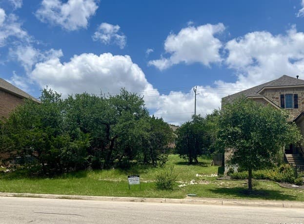 rental at 24002 Viento Oaks in San Antonio, TX — photo 1