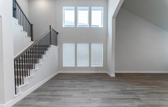 4-bedroom rental at 192 Ednie Ln in Mico, TX — photo 5
