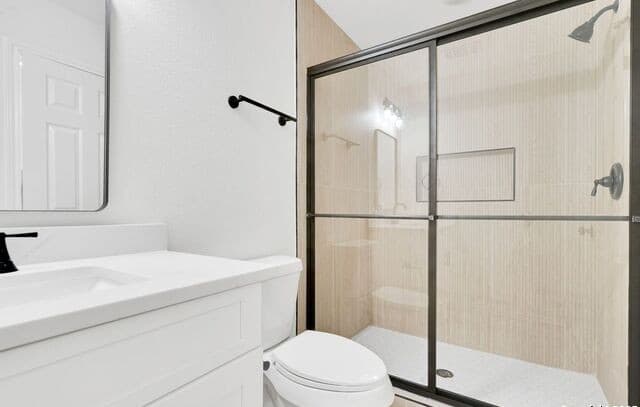 3-bedroom rental at 219 Mohawk in San Antonio, TX — photo 5