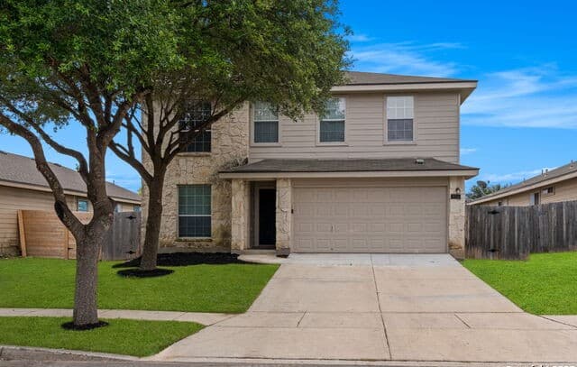 4-bedroom rental at 9714 Connemara Bend in San Antonio, TX — photo 1