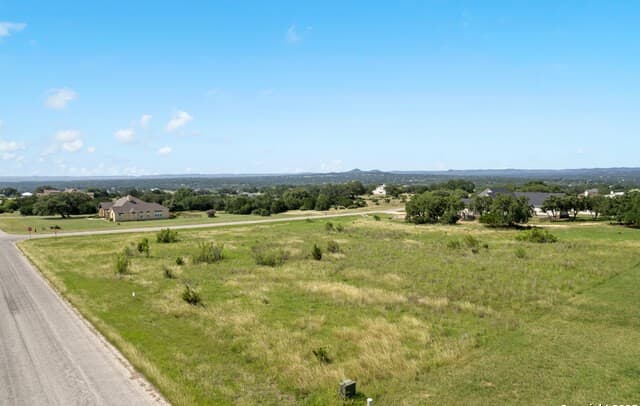 Home for sale at 161 Pinto Cyn in Bandera, TX — photo 4