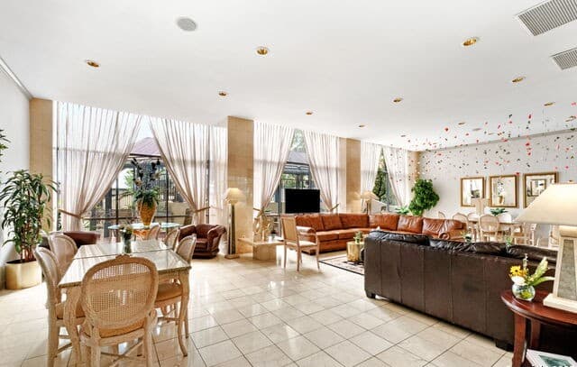 1-bedroom rental at 7701 Wurzbach Unit 907 in San Antonio, TX — photo 3