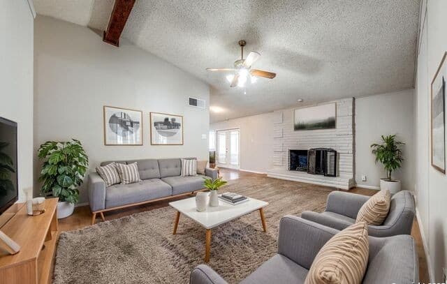 3-bedroom rental at 12015 El Sendero in San Antonio, TX — photo 3