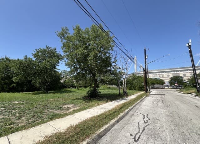 rental at 108 Dashiell in San Antonio, TX — photo 2