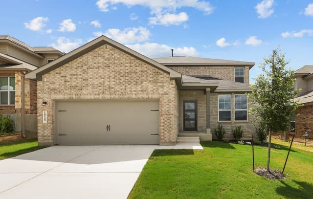 4-bedroom rental at 10502 Briceway Fall in San Antonio, TX — photo 1