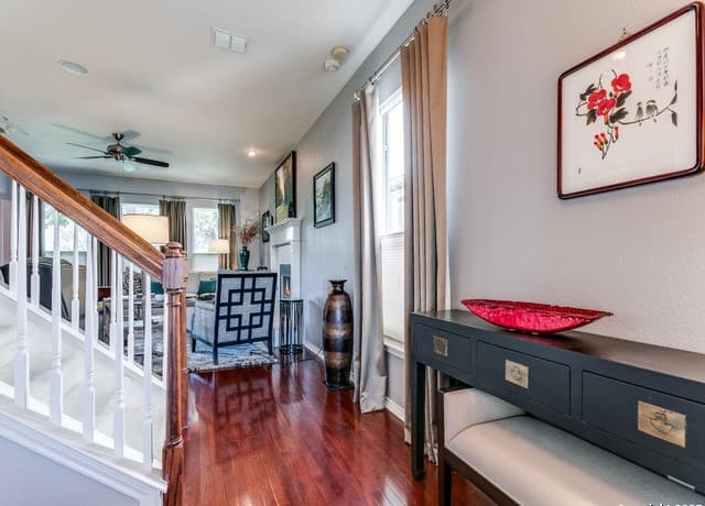 3-bedroom rental at 1422 Pinnacle Falls in San Antonio, TX — photo 4