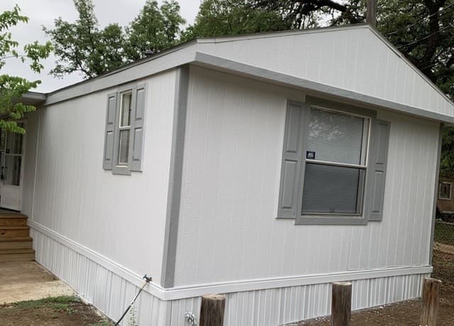 4-bedroom rental at 25211 Aue in San Antonio, TX — photo 4