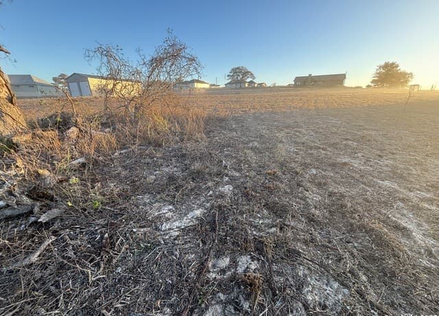 rental at 713 Sunrise Ln in La Vernia, TX — photo 5