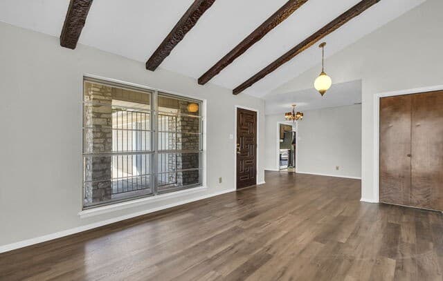 4-bedroom rental at 4938 Fairford in San Antonio, TX — photo 4