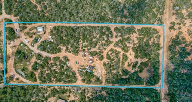 rental at 1062 County Road 122 Lot 3 in Floresville, TX — photo 1