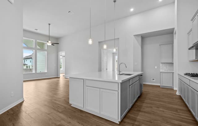 4-bedroom rental at 2852 Reeves Lane in Schertz, TX — photo 4