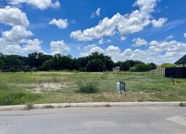rental at 243 Janice Avenue in Castroville, TX — photo 3