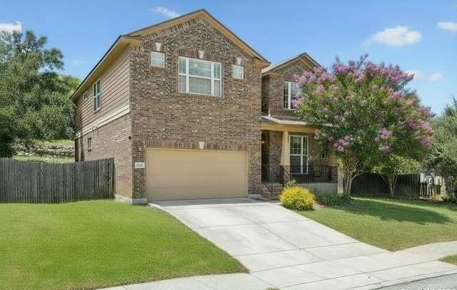 5-bedroom rental at 23567 Seven Winds in San Antonio, TX — photo 2