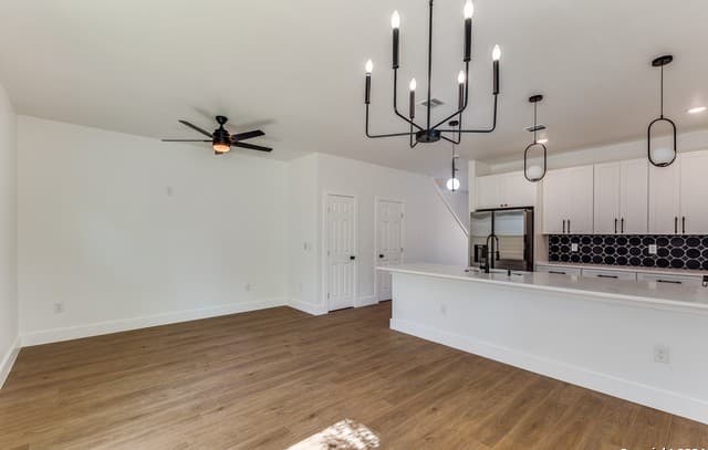 3-bedroom rental at 207 Gravel St Unit 101 in San Antonio, TX — photo 4